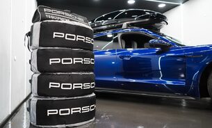 Porsche Taycan SPORT TURISMO PPF InnoDrive HUD Bose Pano Roof Matrix LEDs 37k of Extras! 6