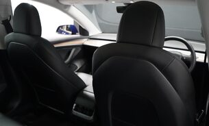 Tesla Model 3 Long Range Low Mileage! Heat Pump Heated Steering Wheel Pano Roof  13