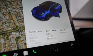 Tesla Model 3 Long Range Low Mileage! Heat Pump Heated Steering Wheel Pano Roof  21