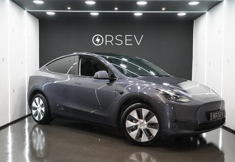 Tesla Model Y LONG RANGE AWD One Owner Midnight Silver Adaptive LEDs Pano Roof VAT Q