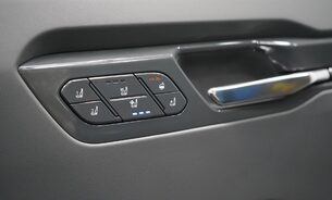 Kia EV9 GT-LINE S Service Pack 7 Seat Meridian Highway Assist V2L HUD 360 Cam++ 20