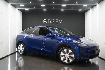 Tesla Model Y LONG RANGE AWD One Owner Deep Metallic Blue Adaptive LEDs Pano Roof VAT Q
