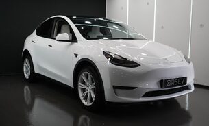 Tesla Model Y Long Range White Interior Very Clean! Pano roof Heat Pump Parking Sensors  8