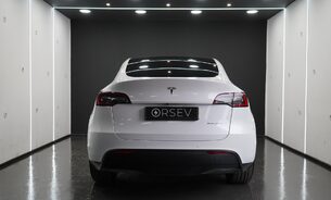 Tesla Model Y Long Range White Interior Very Clean! Pano roof Heat Pump Parking Sensors  6