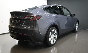 Tesla Model Y LONG RANGE AWD One Owner Midnight Silver Adaptive LEDs Pano Roof VAT Q 6