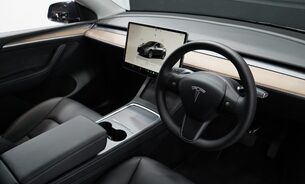 Tesla Model Y LONG RANGE AWD One Owner Midnight Silver Adaptive LEDs Pano Roof VAT Q 2