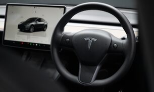 Tesla Model Y LONG RANGE AWD One Owner Midnight Silver Adaptive LEDs Pano Roof VAT Q 14