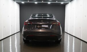 Tesla Model Y LONG RANGE AWD One Owner Midnight Silver Adaptive LEDs Pano Roof VAT Q 5