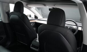 Tesla Model 3 LONG RANGE Ryzen Chip Heat Pump Panoramic Roof One Owner VAT Q 14