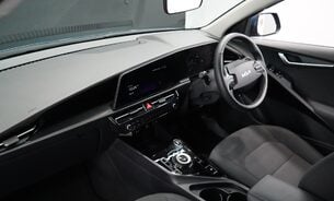 Kia Niro 2, Kia Comp Warranty til 2031! One Owner, Adaptive Cruise, Reversing Camera 13