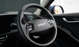 Kia Niro 2, Kia Comp Warranty til 2031! One Owner, Adaptive Cruise, Reversing Camera 22