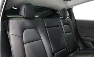 Tesla Model Y LONG RANGE AWD One Owner Adaptive LEDs Pano Roof  Parking Sensors VAT Q 18