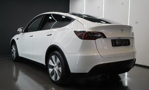 Tesla Model Y LONG RANGE AWD One Owner Adaptive LEDs Pano Roof  Parking Sensors VAT Q 3