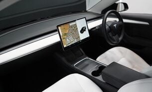 Tesla Model 3 LONG RANGE AWD White Interior Solid Black Paint One Owner VAT Qualifying 11