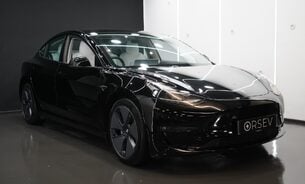 Tesla Model 3 LONG RANGE AWD White Interior Solid Black Paint One Owner VAT Qualifying 8