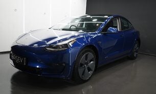 Tesla Model 3 Long Range Tow Bar! Enhanced Autopilot Deep Metallic Blue One Owner VAT Q 10