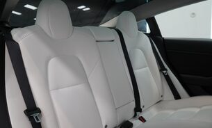 Tesla Model 3 LONG RANGE TOW BAR White Interior 19" Sport Wheels One Owner VAT Q 18