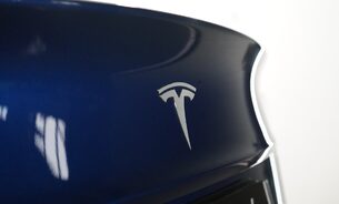 Tesla Model 3 LONG RANGE TOW BAR White Interior 19" Sport Wheels One Owner VAT Q 8