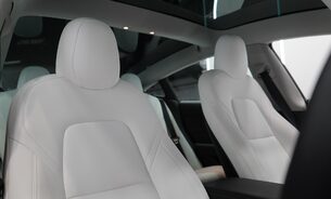 Tesla Model 3 LONG RANGE TOW BAR White Interior 19" Sport Wheels One Owner VAT Q 5