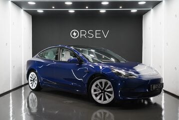 Tesla Model 3 LONG RANGE TOW BAR White Interior 19" Sport Wheels One Owner VAT Q