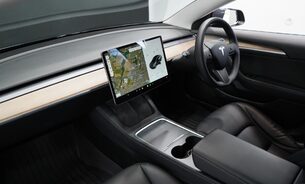 Tesla Model 3 LONG RANGE AWD 19" Sport Wheels Midnight Silver One Owner Heat Pump VAT Q 11