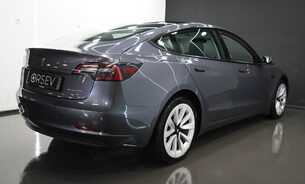 Tesla Model 3 LONG RANGE AWD 19" Sport Wheels Midnight Silver One Owner Heat Pump VAT Q 6