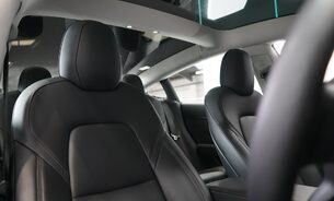 Tesla Model 3 LONG RANGE AWD 19" Sport Wheels Midnight Silver One Owner Heat Pump VAT Q 3