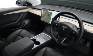 Tesla Model 3 LONG RANGE AWD 19" Sport Wheels Midnight Silver One Owner Heat Pump VAT Q 2