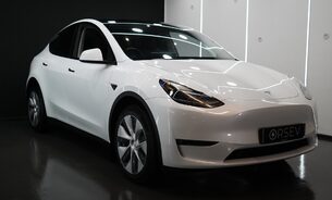 Tesla Model Y LONG RANGE AWD Comfort Suspension One Owner Adaptive LEDs  Pano Roof  VAT Q 3