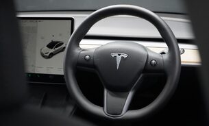 Tesla Model Y LONG RANGE AWD Comfort Suspension One Owner Adaptive LEDs  Pano Roof  VAT Q 10