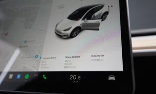 Tesla Model Y LONG RANGE AWD Comfort Suspension One Owner Adaptive LEDs  Pano Roof  VAT Q 16