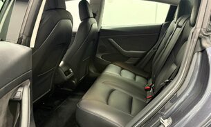 Tesla Model 3 Long Range TOW BAR ENHANCED AUTOPILOT 19" Sport Wheels Heat Pump One Owner 11