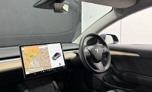 Tesla Model 3 Long Range TOW BAR ENHANCED AUTOPILOT 19" Sport Wheels Heat Pump One Owner 2