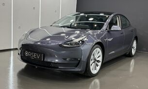 Tesla Model 3 Long Range TOW BAR ENHANCED AUTOPILOT 19" Sport Wheels Heat Pump One Owner 8