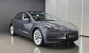 Tesla Model 3 Long Range TOW BAR ENHANCED AUTOPILOT 19" Sport Wheels Heat Pump One Owner 4
