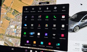 Tesla Model 3 Long Range TOW BAR ENHANCED AUTOPILOT 19" Sport Wheels Heat Pump One Owner 16