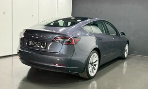 Tesla Model 3 Long Range TOW BAR ENHANCED AUTOPILOT 19" Sport Wheels Heat Pump One Owner 12