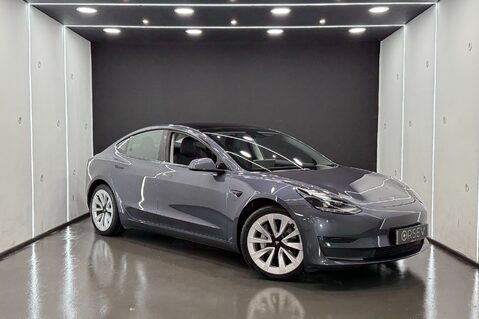 Tesla Model 3 Long Range TOW BAR ENHANCED AUTOPILOT 19" Sport Wheels Heat Pump One Owner 