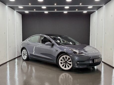 Tesla Model 3 Long Range TOW BAR ENHANCED AUTOPILOT 19" Sport Wheels Heat Pump One Owner