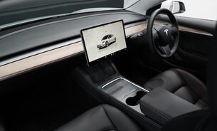 Tesla Model 3 Standard Range 19" Wheels Ryzen Chip 60 kWh LFP Battery One Owner VAT Q 18