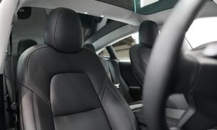 Tesla Model 3 Long Range Rear Wheel Drive c350 Mile Range! Ryzen Chip Heat Pump VATQ 4