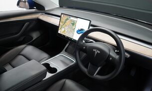 Tesla Model 3 Standard Range Plus LFP Battery Heat Pump Deep Blue Metallic One Owner VAT  2