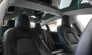 Tesla Model 3 Standard Range Plus LFP Battery Heat Pump Deep Blue Metallic One Owner VAT  4