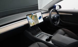 Tesla Model 3 Standard Range Plus LFP Battery Heat Pump Deep Blue Metallic One Owner VAT  18