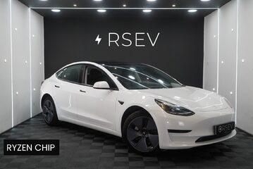 Tesla Model 3 RWD Standard Range Ryzen 1 Owner Adaptive LEDs Heat Pump Pano Roof 