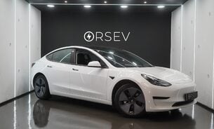 Tesla Model 3 MODEL 3 Ryzen One Owner Adaptive LEDs Heat Pump Pano Roof Black Interior  1