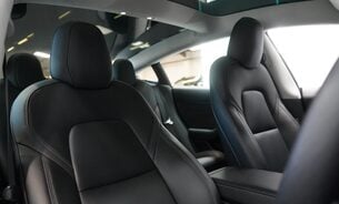 Tesla Model 3 MODEL 3 Ryzen One Owner Adaptive LEDs Heat Pump Pano Roof Black Interior  4