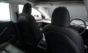 Tesla Model 3 MODEL 3 Ryzen One Owner Adaptive LEDs Heat Pump Pano Roof Black Interior  14