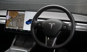 Tesla Model 3 LONG RANGE AWD Tow Bar One Owner 19" Sport Wheels Acceleration Boost  18