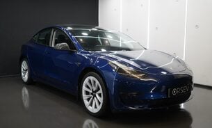 Tesla Model 3 LONG RANGE AWD Tow Bar One Owner 19" Sport Wheels Acceleration Boost  6